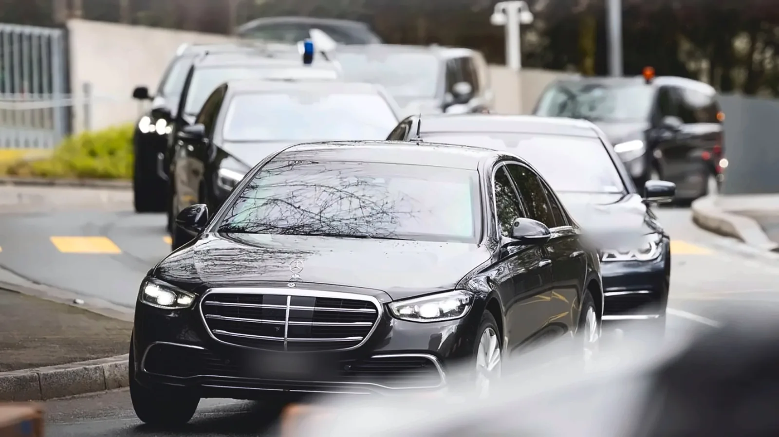 Mercedes S-Class motorcade